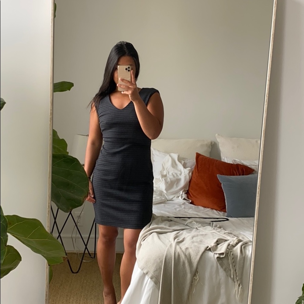 ✨ Ann Taylor Pencil Dress (MP)
